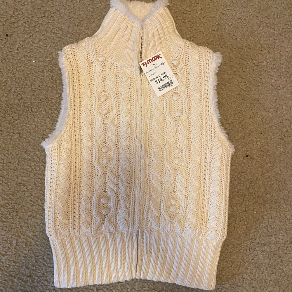 New Jillian’s Closet Girls Beige Vest Size 6x